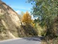 Jesienne pejzaże na trasie Krzczonowice - Ćmielów .  Gromba pod Św. Janem. Zdj Hani Dobrowolskiej 9.10.2009 r.