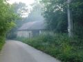 Krzczonowice 6.08.2017 r. Stare zabudowania gospodarskie po śp. Stanisławie Podeszwie.Foto Krzysztof Granat