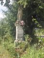 na rozstaju dróg zatrzymujemy sie przy Św.figurze Matki Boskiej z 1904 r.