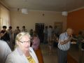 6.08.2017 r.Krzczonowice,hol szkoły.Po uroczystościach wszystkich zgromadzonych zaproszono  na słodki poczęstunek do środka pięknie wyremontowanej szkoły. Zdj. Krzyszof Granat